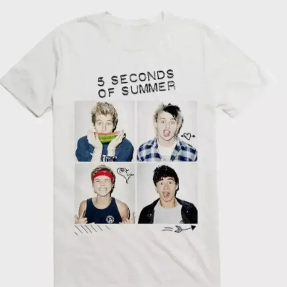 5 Seconds of Summer T-Shirt Hot Topic Size S - Picture 1 of 2